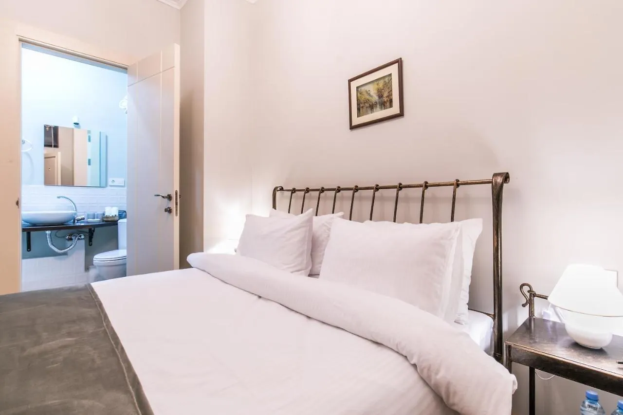 Emigrant Boutique Hotel Tbilisi 4*,